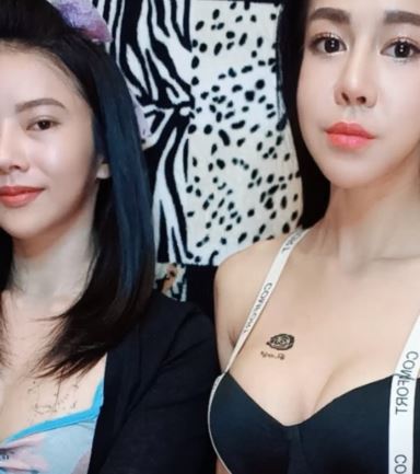 Kitty 2สาว thlive/ช้างlive