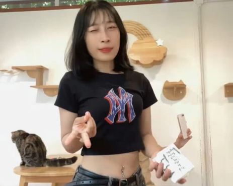 Poppy จัดเต็ม ID: 4022368461 thlive/ช้างlive